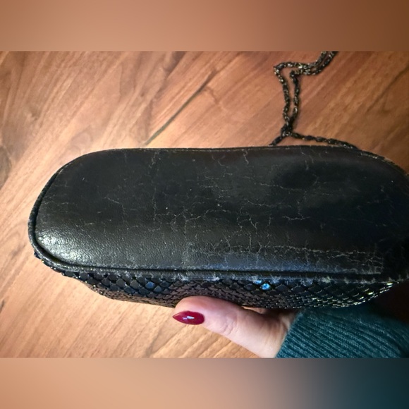 Vintage Black Metal Mesh Evening/Shoulder Purse With Front Bow And Chain Strap - Picture 6 of 7